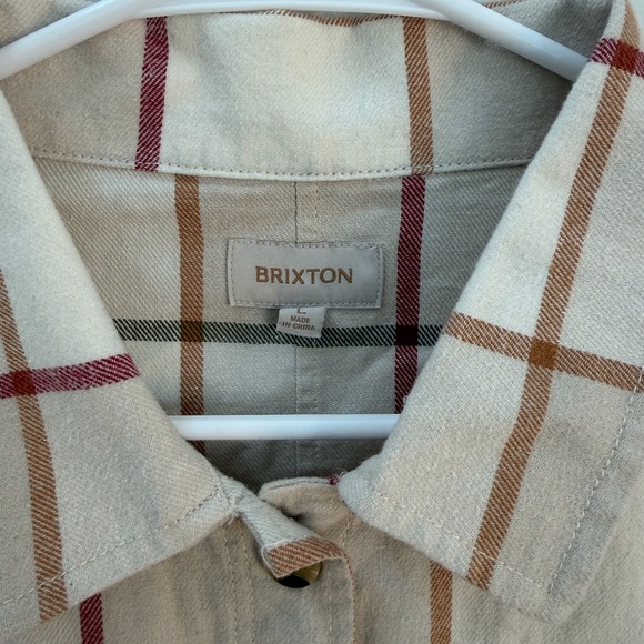 Brixton NWT Women’s Cream and Red Plaid Button Down Flannel Size Large - Picture 2 of 10
